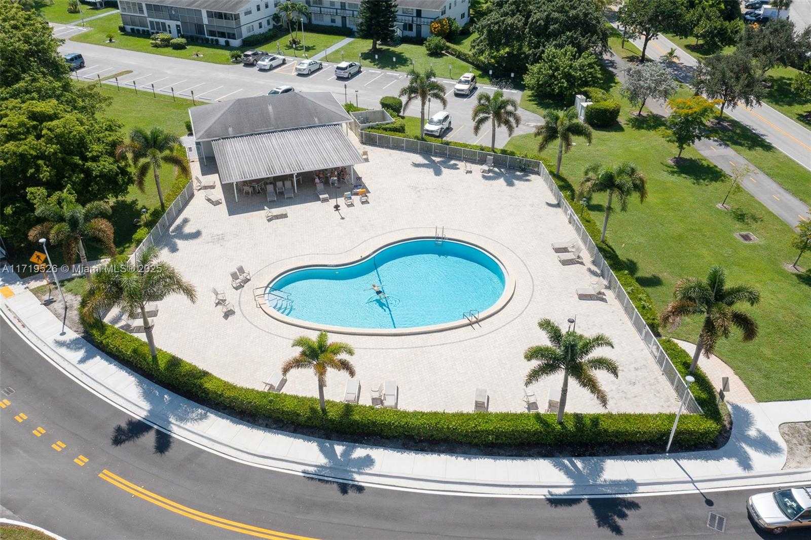 Small Image of 3037 NEWPORT H #3037, Deerfield Beach Number 35