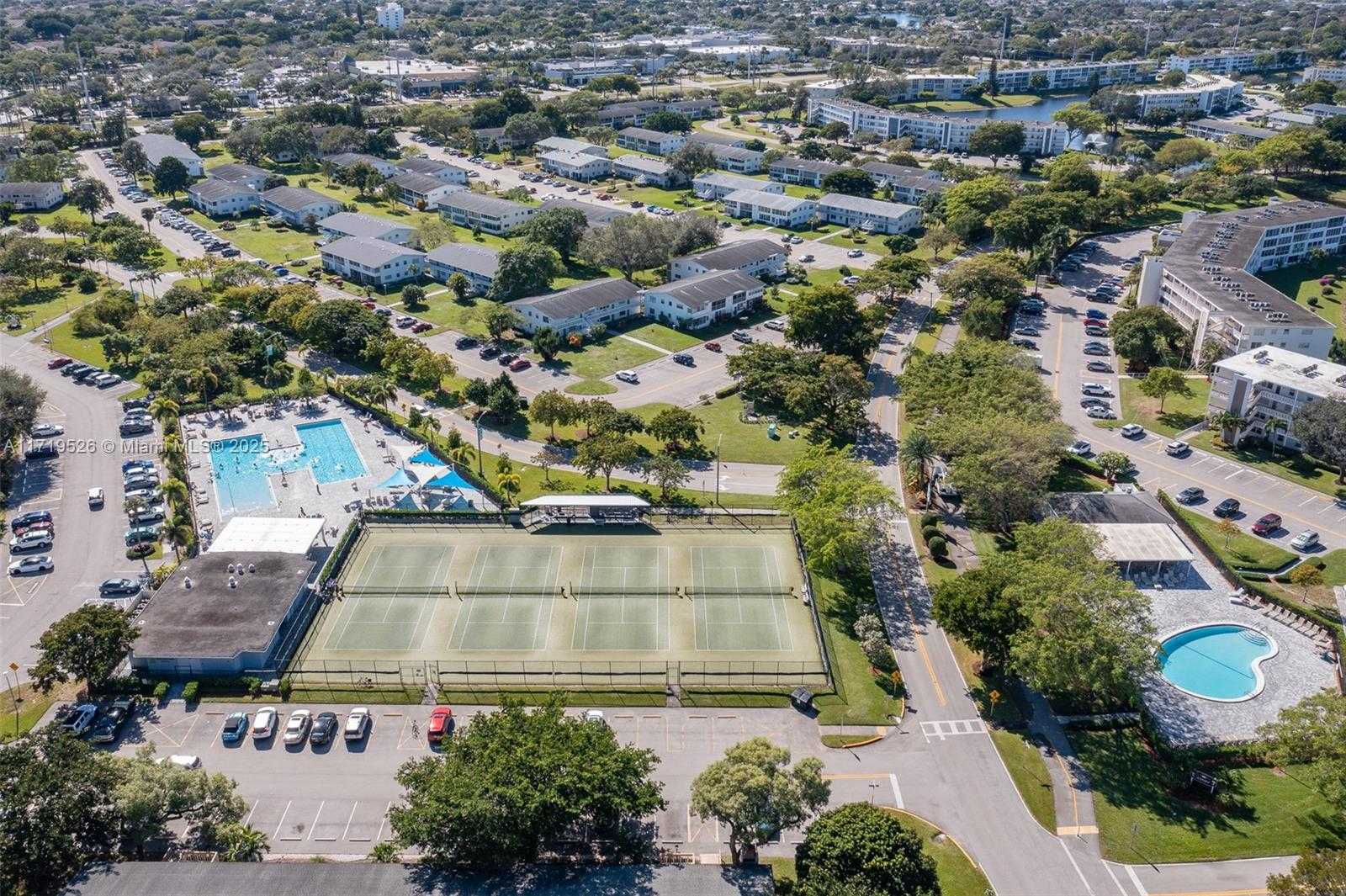 Small Image of 3037 NEWPORT H #3037, Deerfield Beach Number 41
