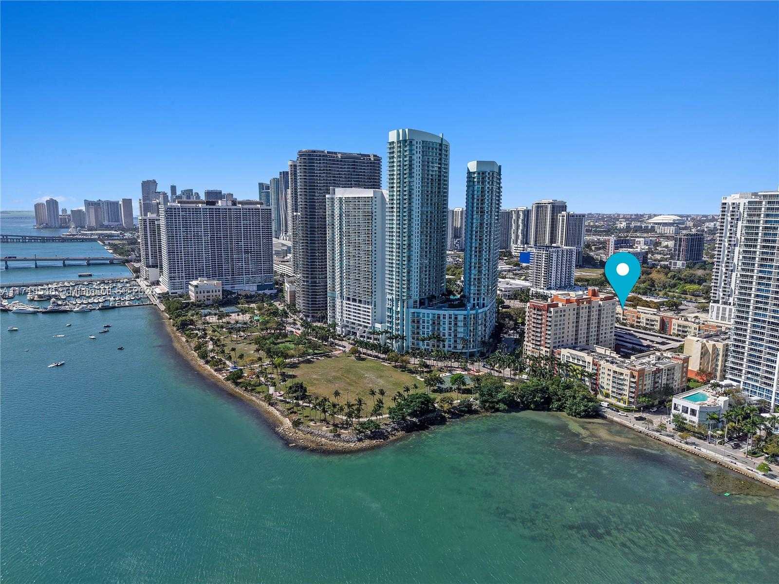 Small Image of 2001 BISCAYNE BLVD #3213, Miami Number 22