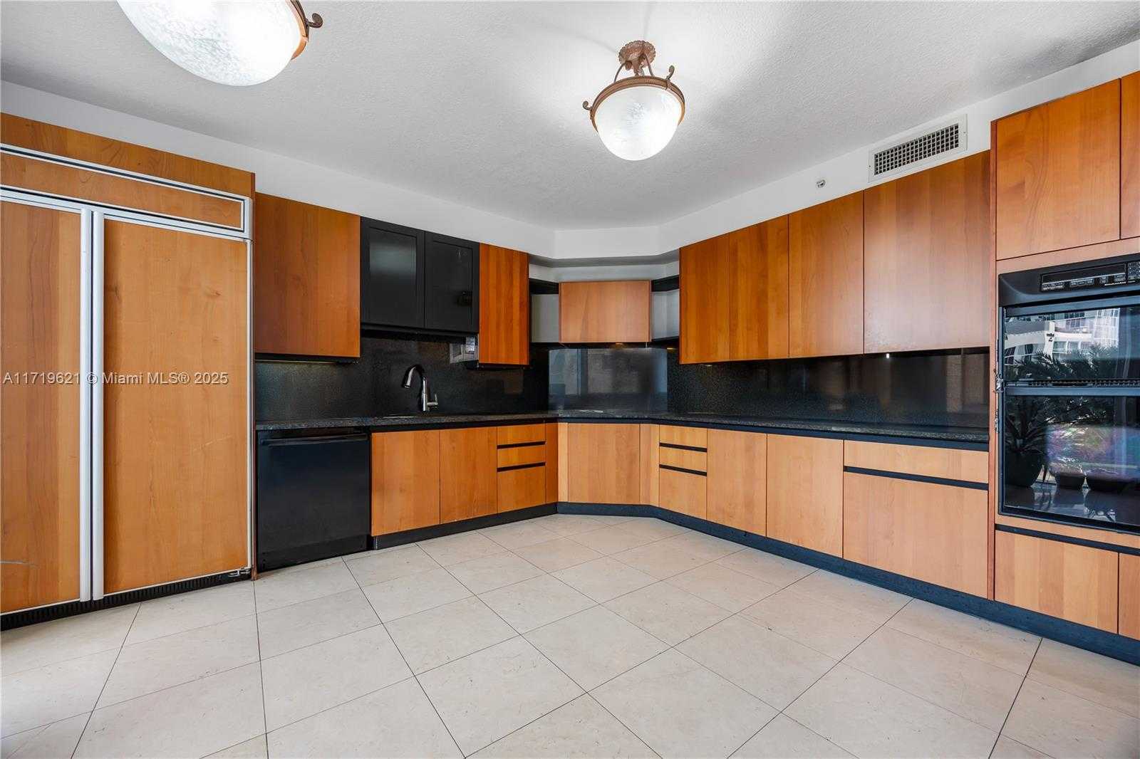 Small Image of 17555 COLLINS AVE #607, Sunny Isles Beach Number 12