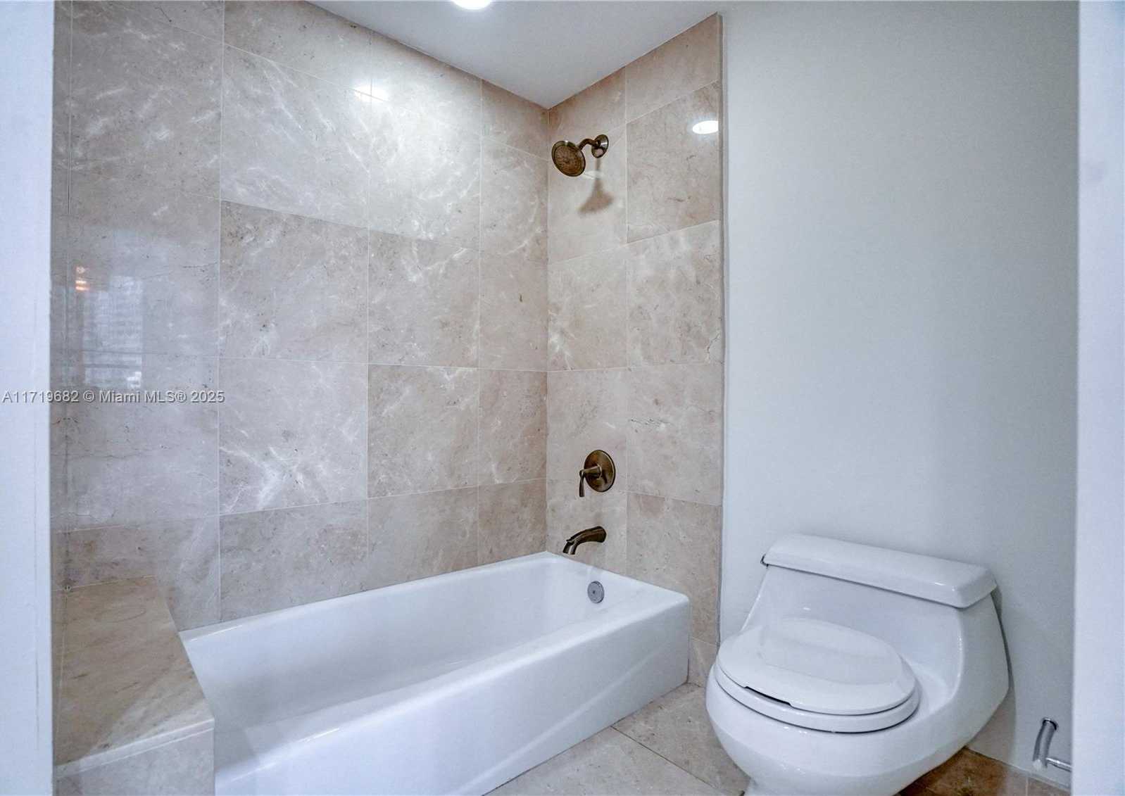 Small Image of 801 BRICKELL KEY BLVD #502, Miami Number 12
