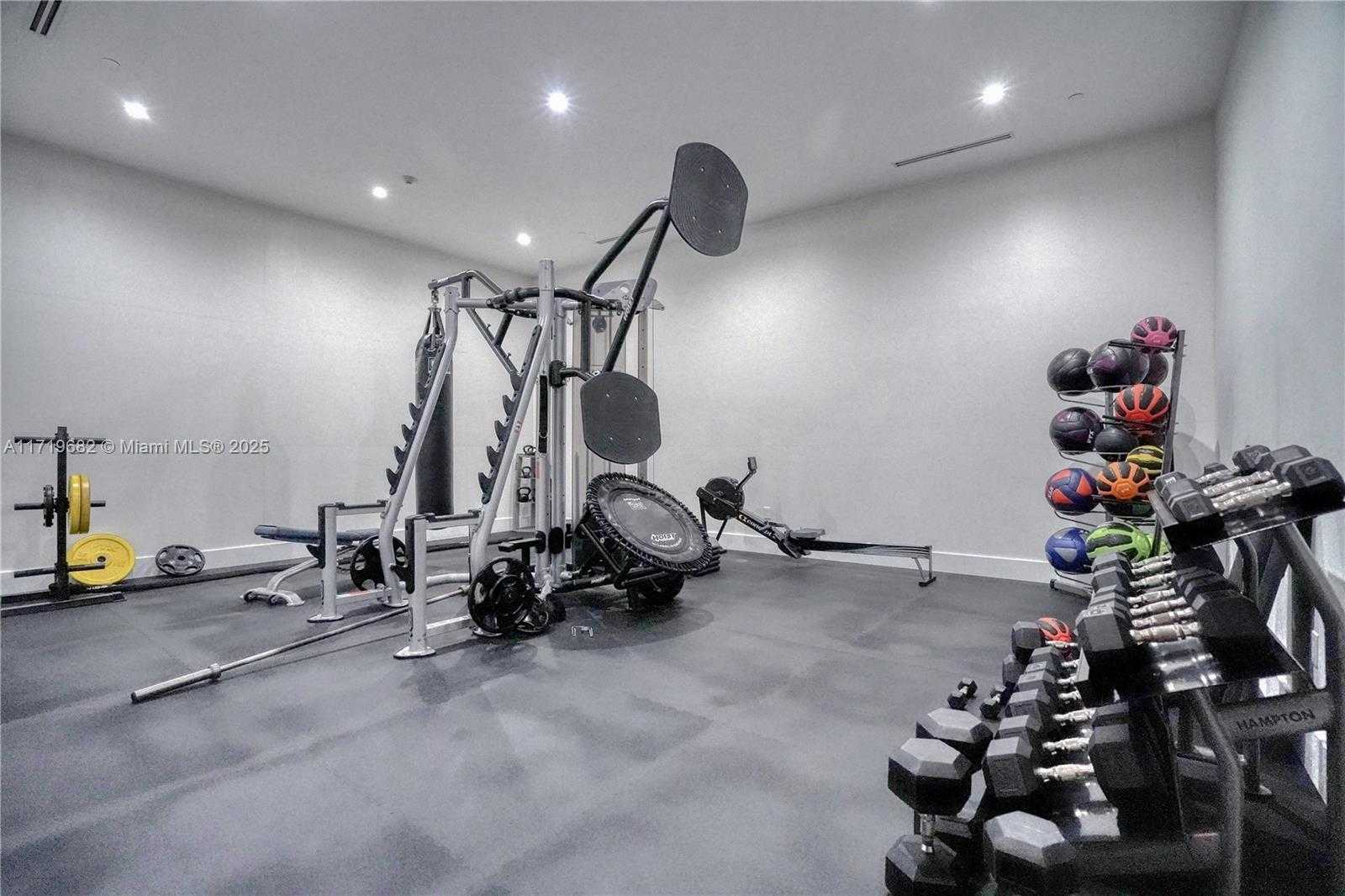 Small Image of 801 BRICKELL KEY BLVD #502, Miami Number 26