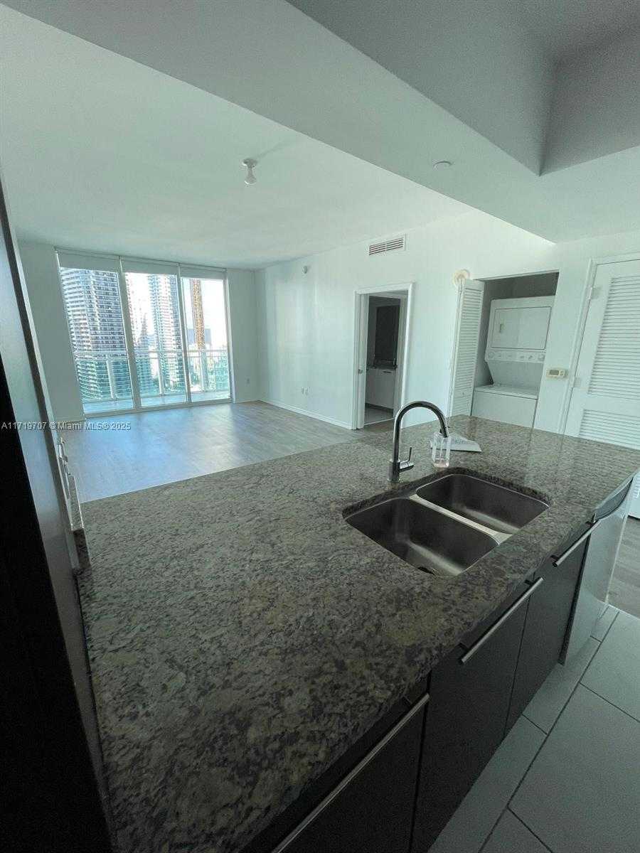Small Image of 951 BRICKELL AVE #3303, Miami Number 18