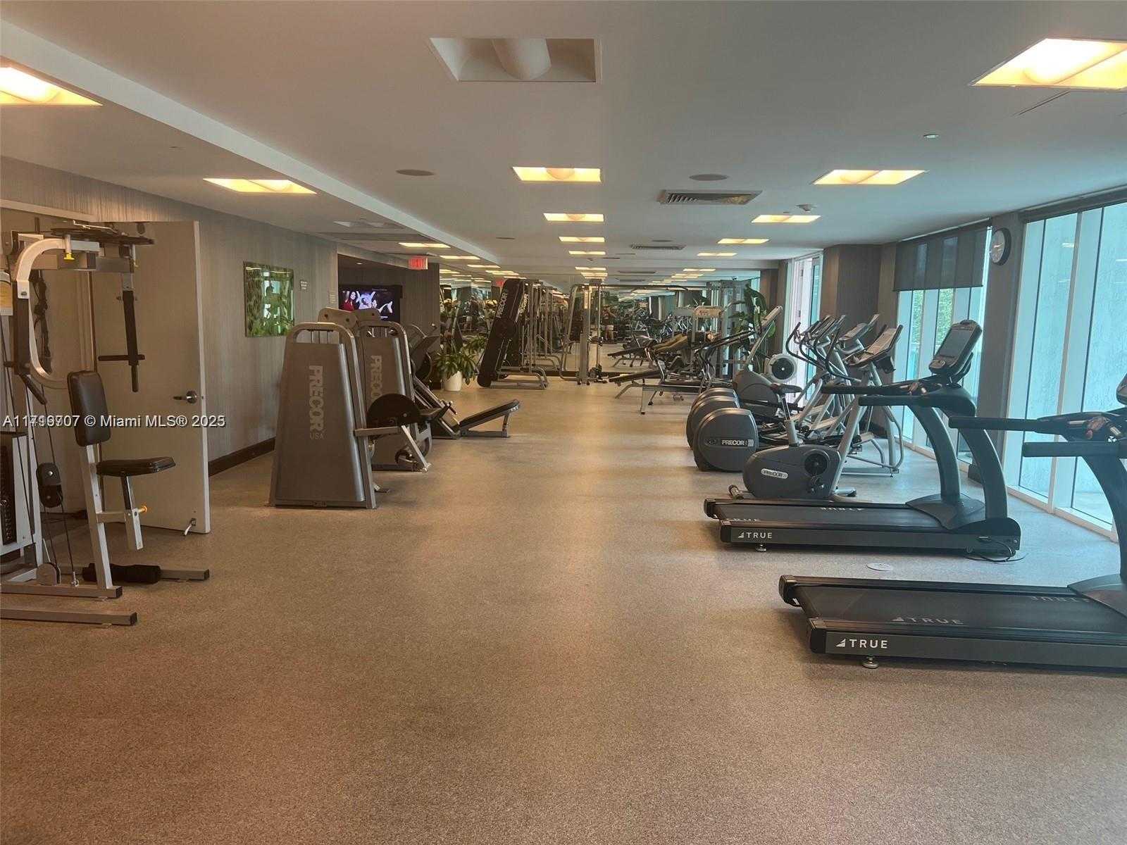 Small Image of 951 BRICKELL AVE #3303, Miami Number 26