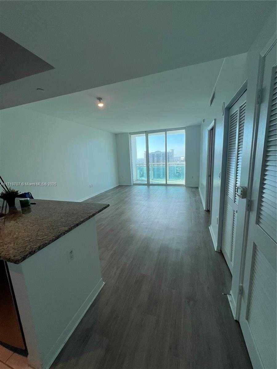 Small Image of 951 BRICKELL AVE #3303, Miami Number 3