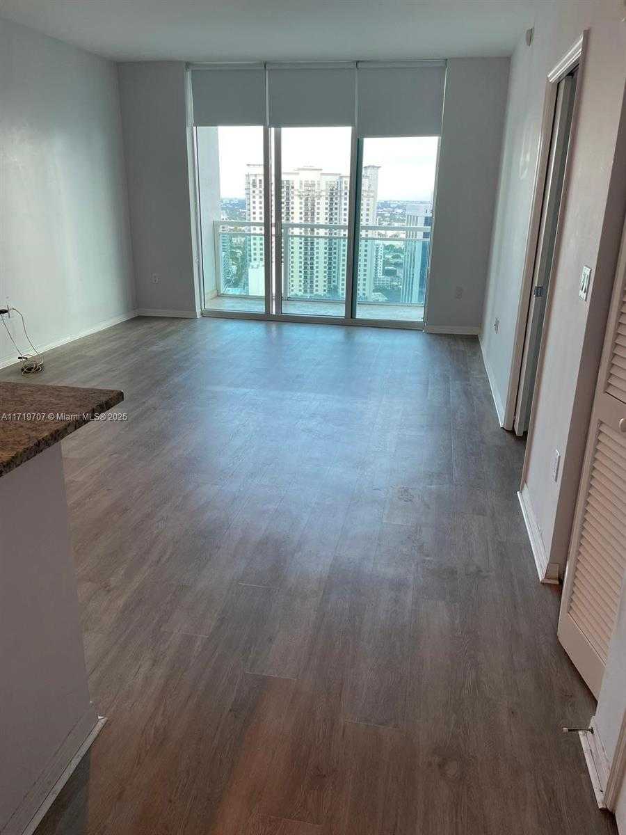 Small Image of 951 BRICKELL AVE #3303, Miami Number 9
