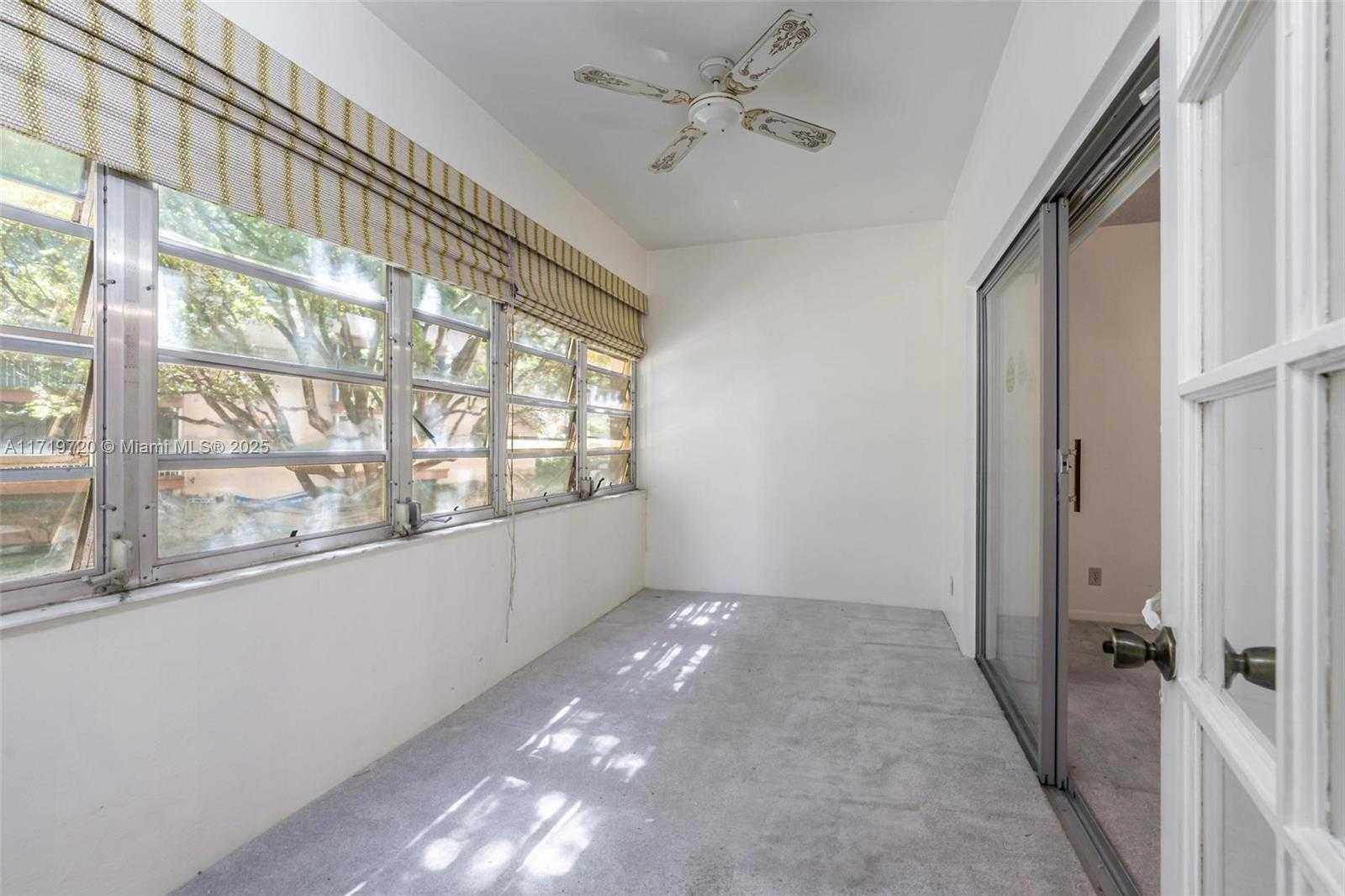 Small Image of 6731 CYPRESS RD #104, Plantation Number 14