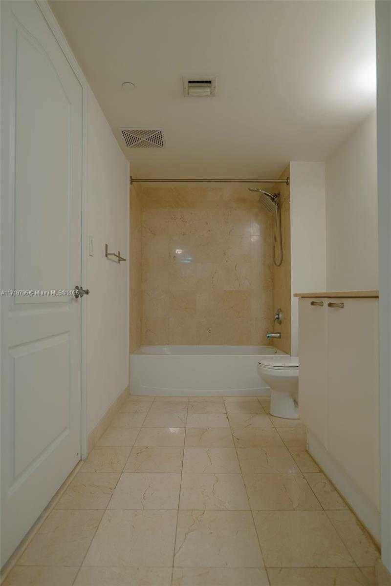 Small Image of 2101 BRICKELL AVE #2103, Miami Number 19