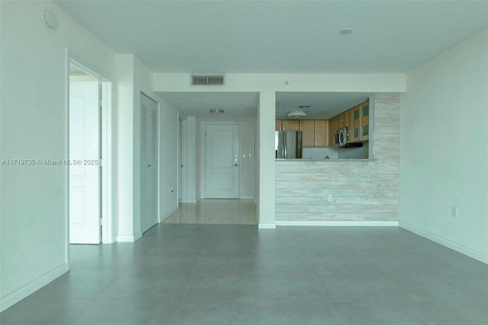Small Image of 2101 BRICKELL AVE #2103, Miami Number 6