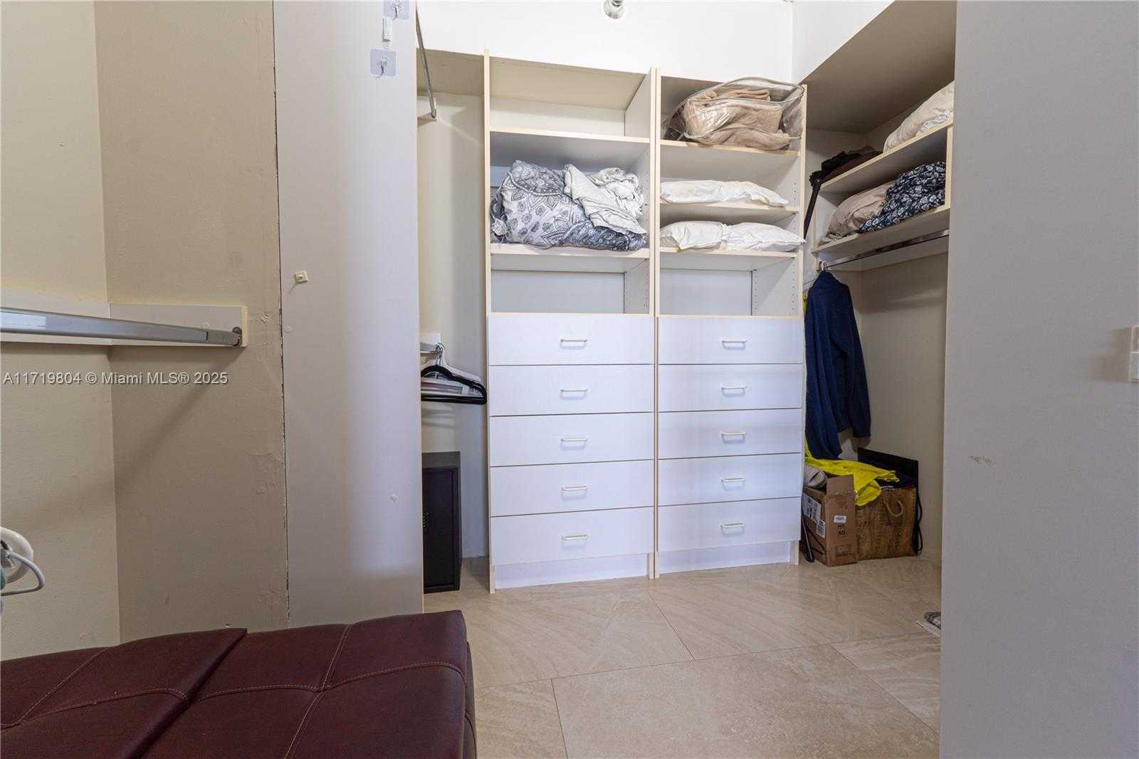Small Image of 19101 NORTH EAST 36TH CT #2007, Aventura Number 21