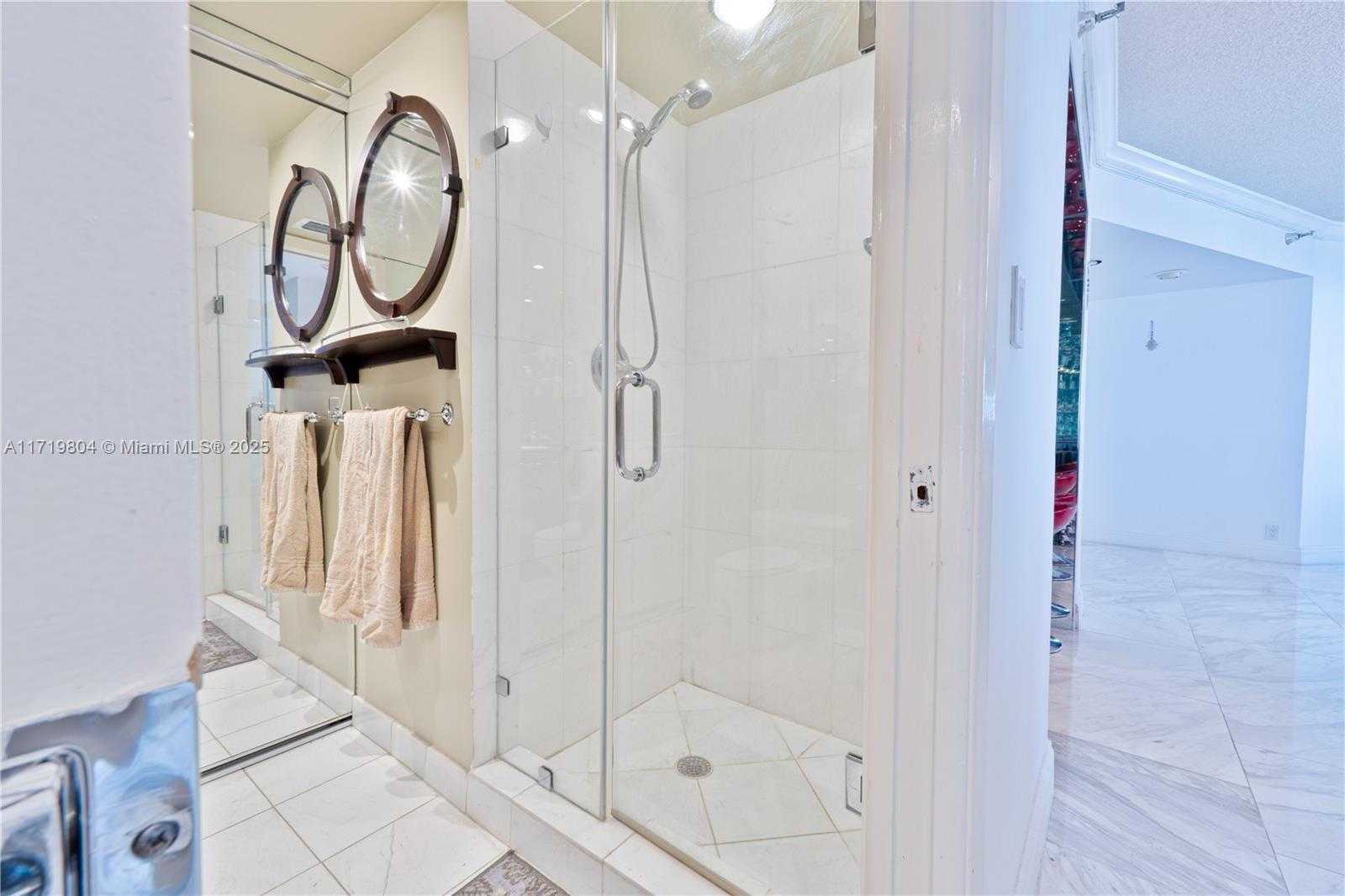 Small Image of 19101 NORTH EAST 36TH CT #2007, Aventura Number 24