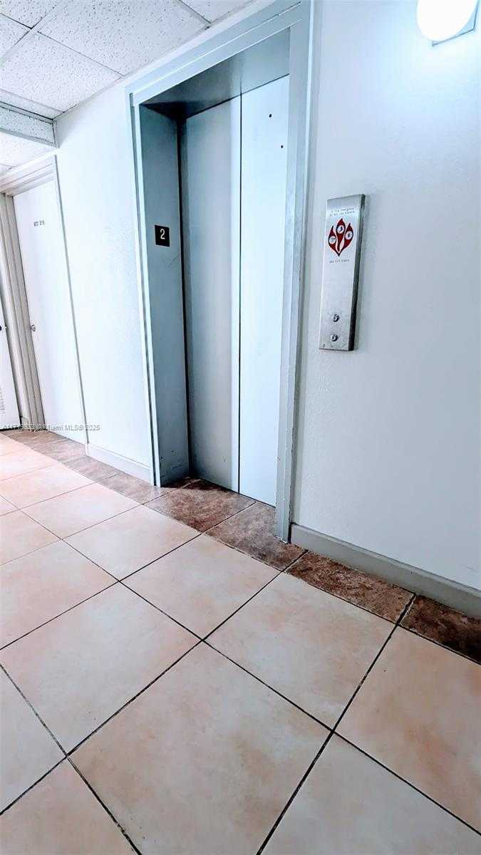 Small Image of 1825 WEST 44TH PL #208, Hialeah Number 10