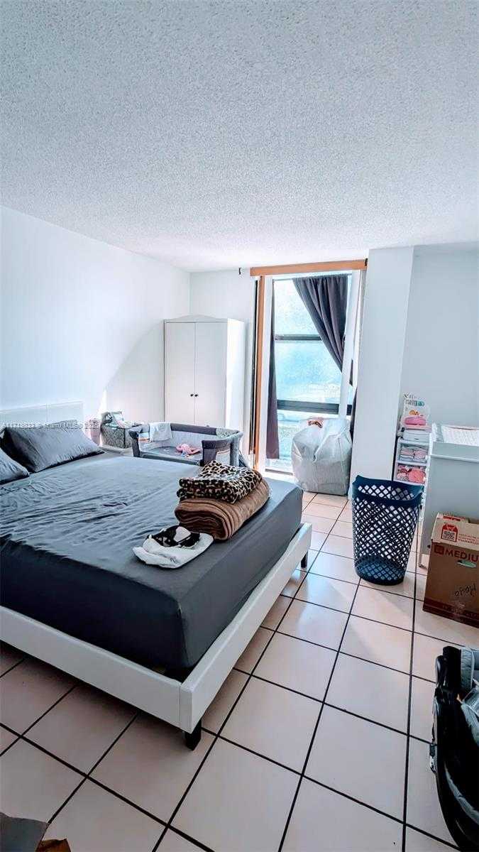 Small Image of 1825 WEST 44TH PL #208, Hialeah Number 14
