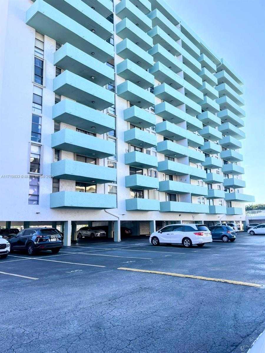 Small Image of 1825 WEST 44TH PL #208, Hialeah Number 17