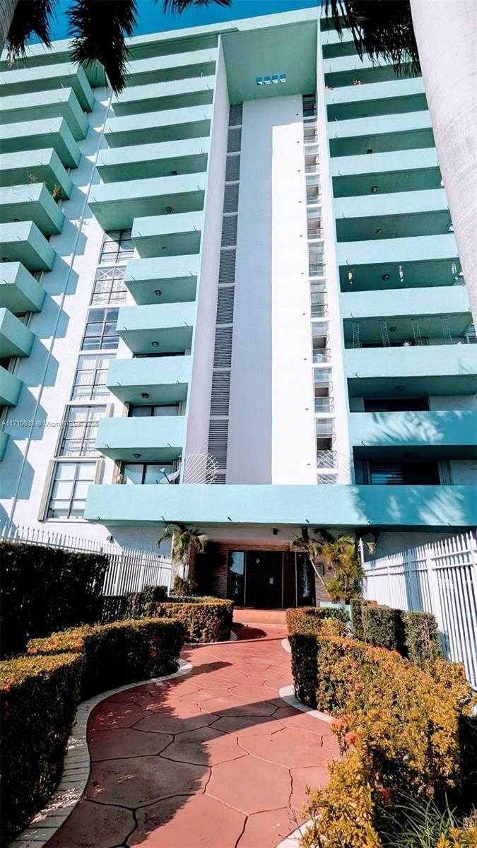 Small Image of 1825 WEST 44TH PL #208, Hialeah Number 4