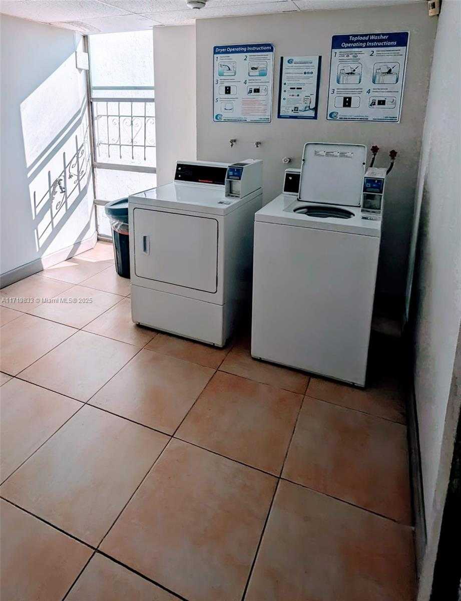 Small Image of 1825 WEST 44TH PL #208, Hialeah Number 9