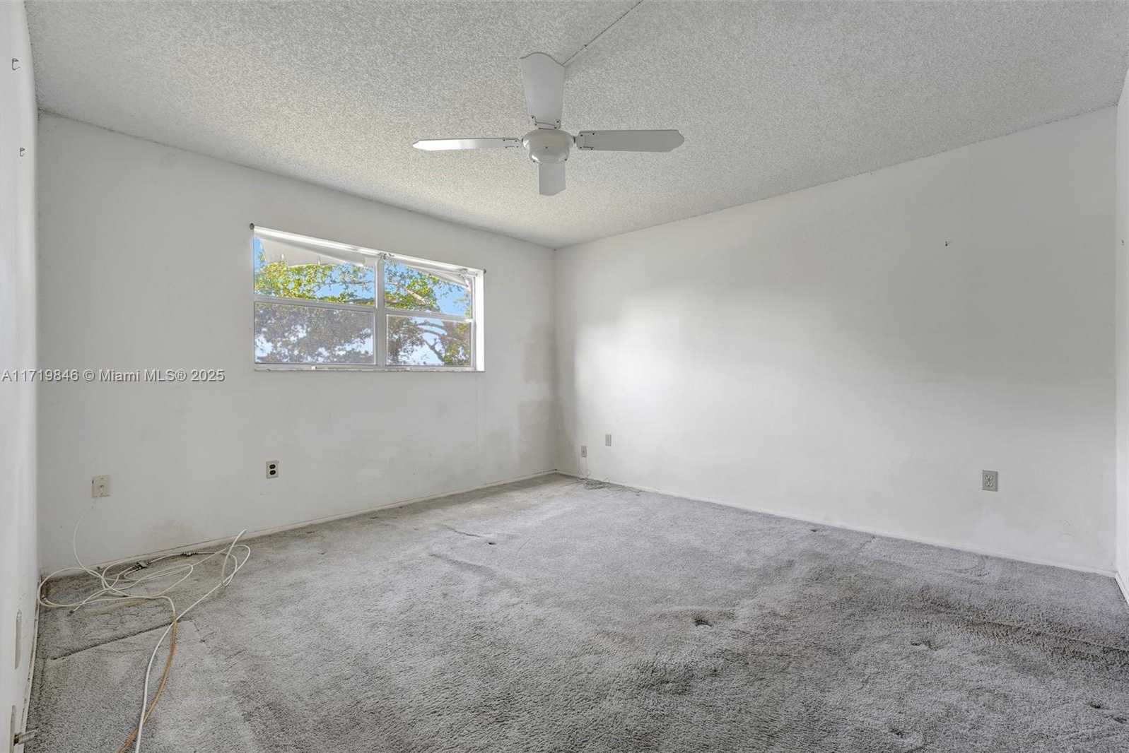 Small Image of 2931 EAST SUNRISE LAKES DR #202, Sunrise Number 14