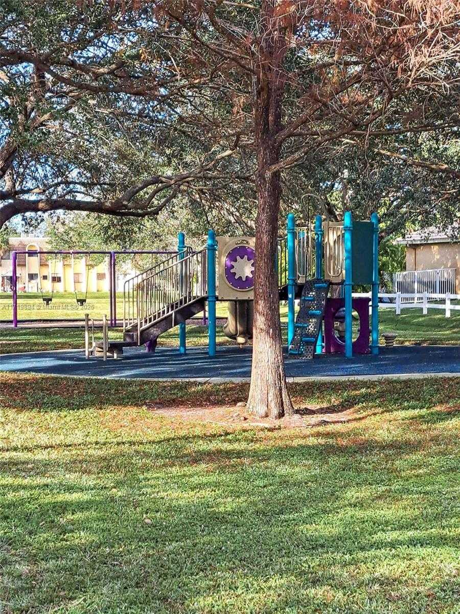 Small Image of 2059 CORAL RIDGE DR #N106, Coral Springs Number 28