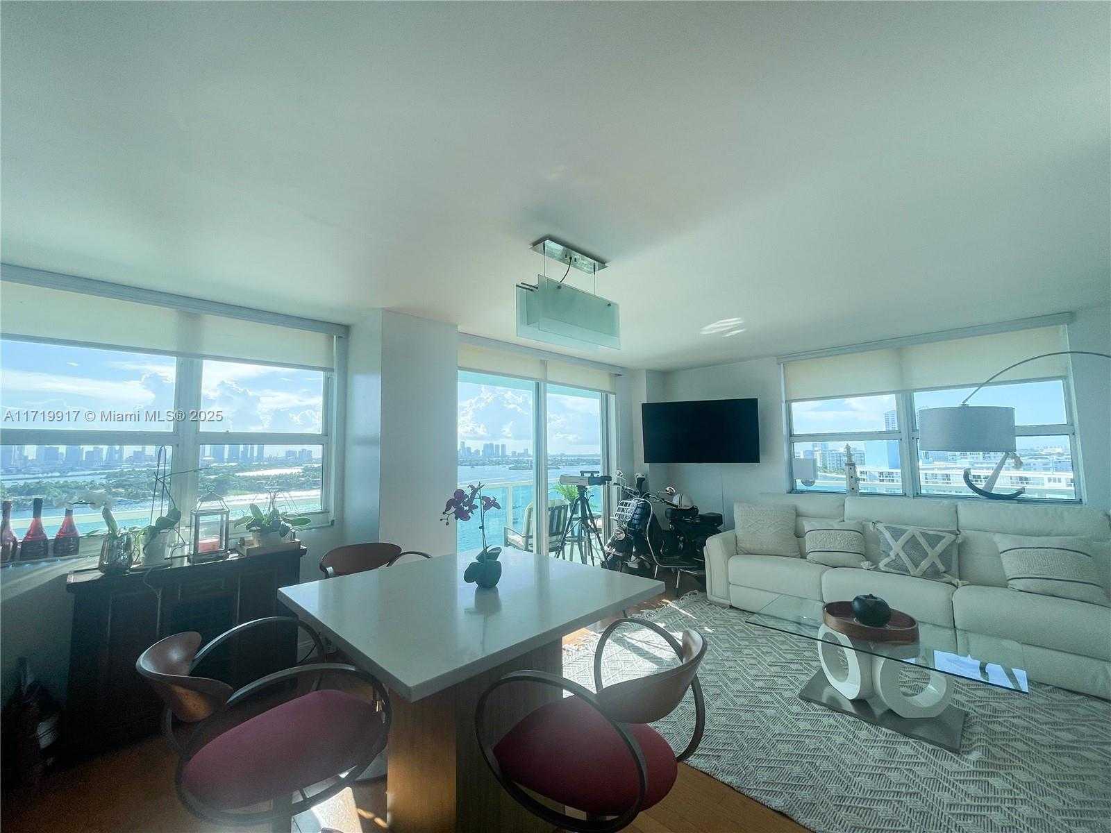Small Image of 650 WEST AVE #1811, Miami Beach Number 12