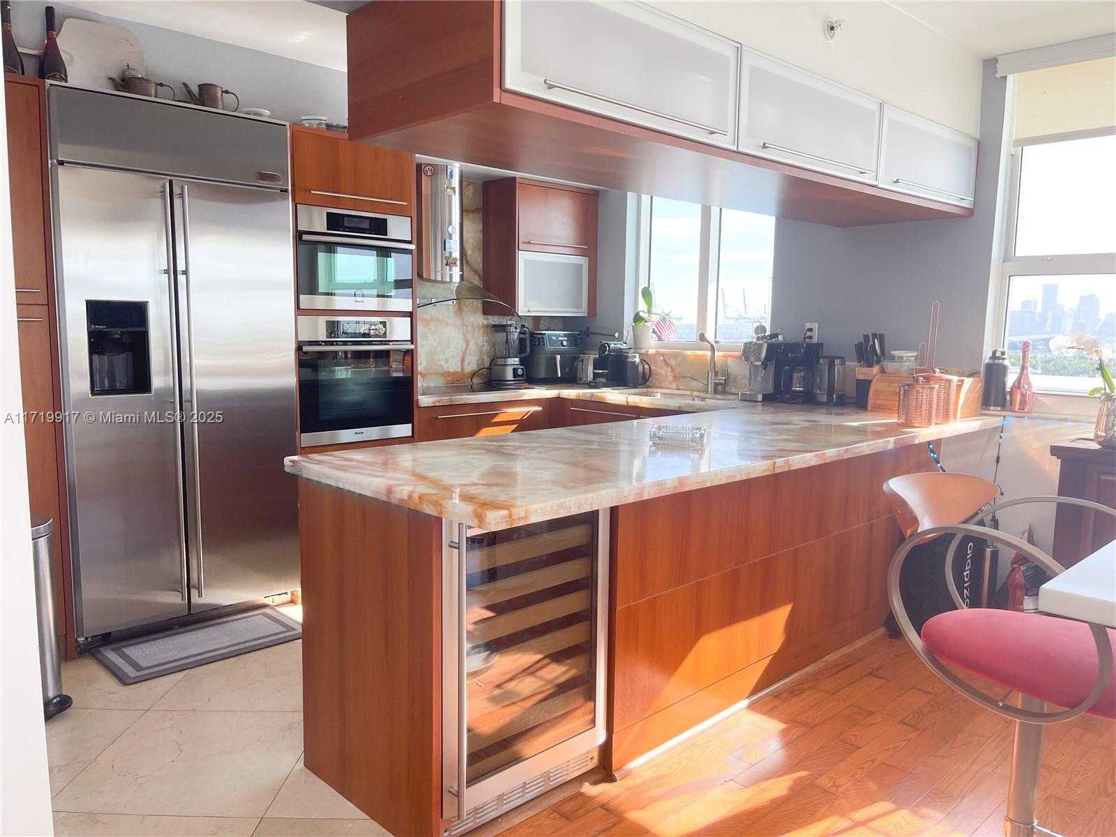 Small Image of 650 WEST AVE #1811, Miami Beach Number 13