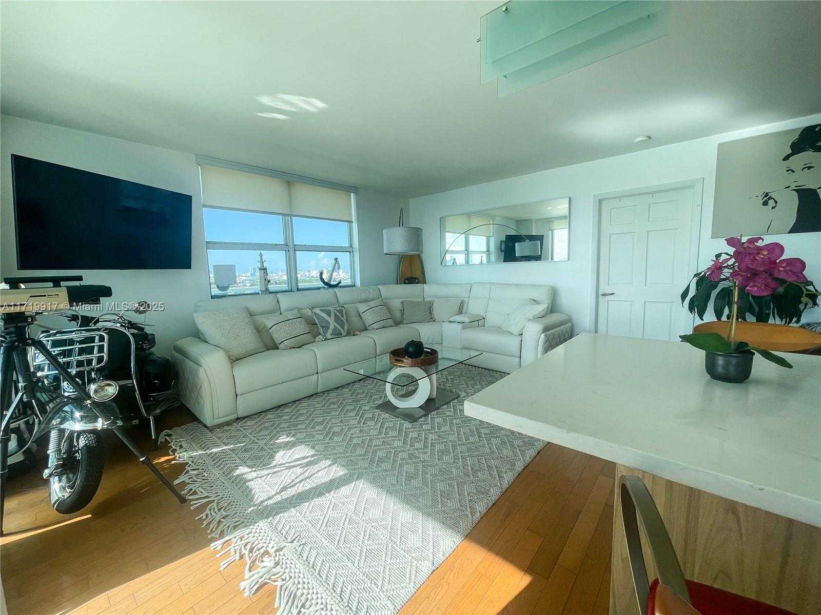 Small Image of 650 WEST AVE #1811, Miami Beach Number 24