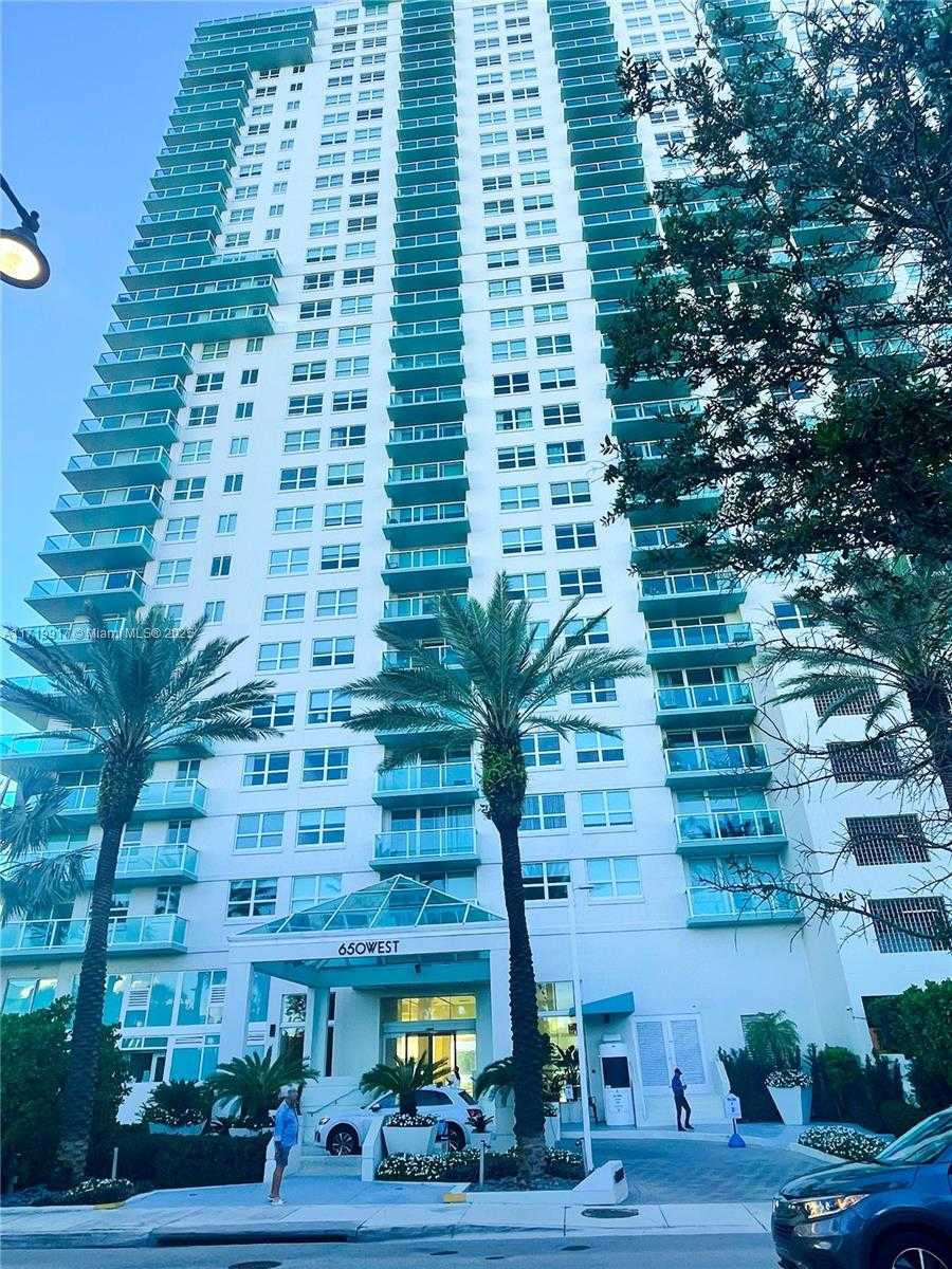 Small Image of 650 WEST AVE #1811, Miami Beach Number 3