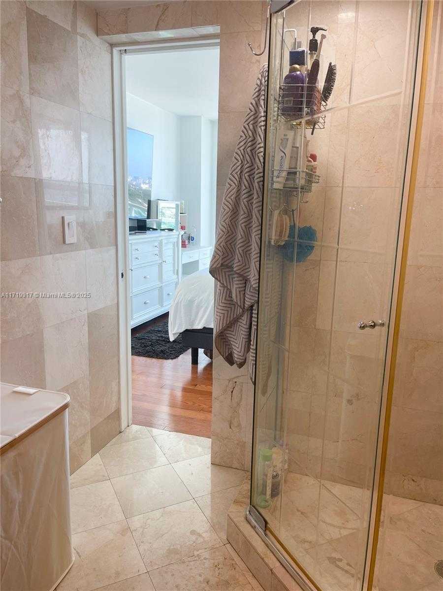 Small Image of 650 WEST AVE #1811, Miami Beach Number 47