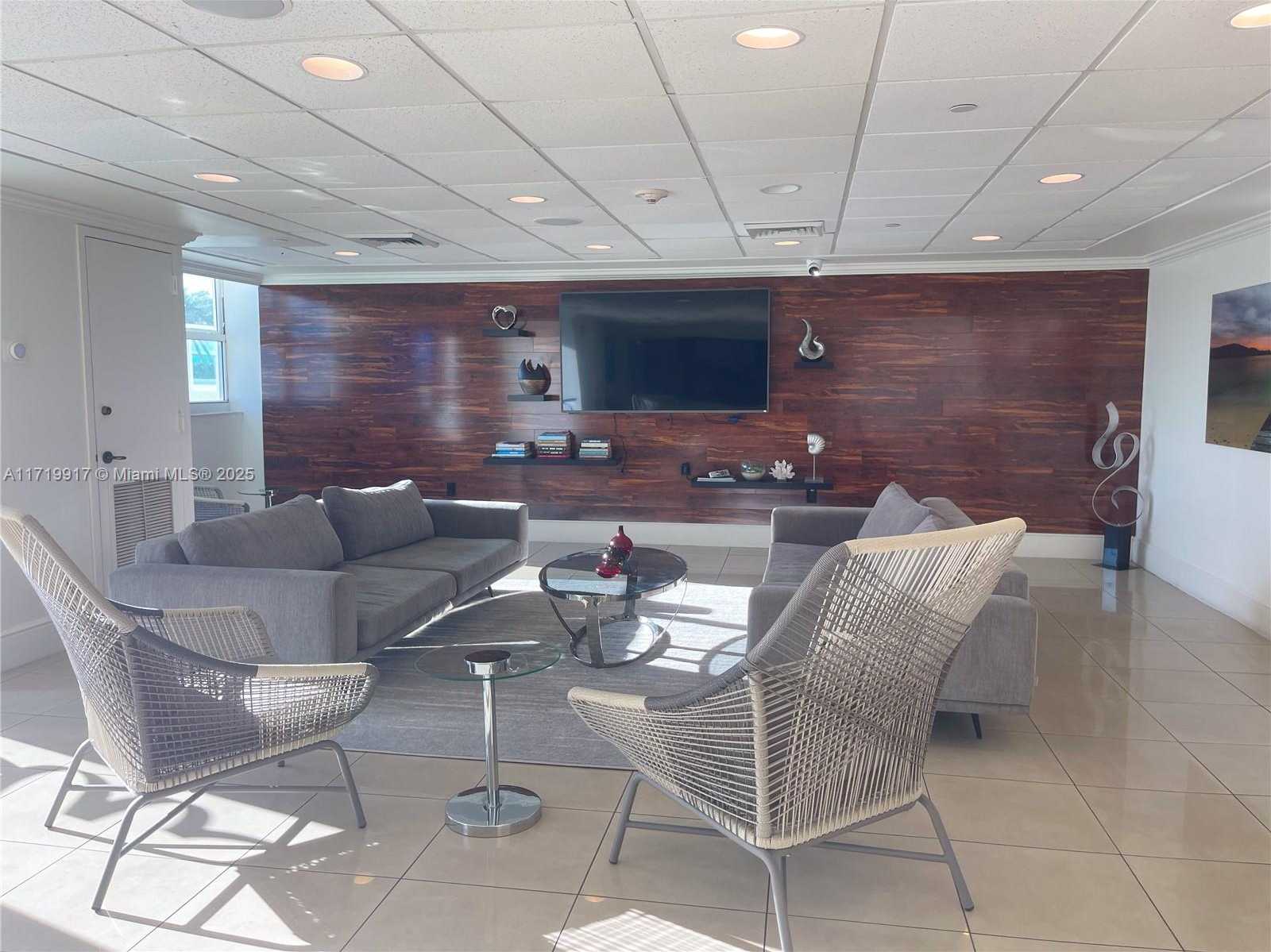 Small Image of 650 WEST AVE #1811, Miami Beach Number 55