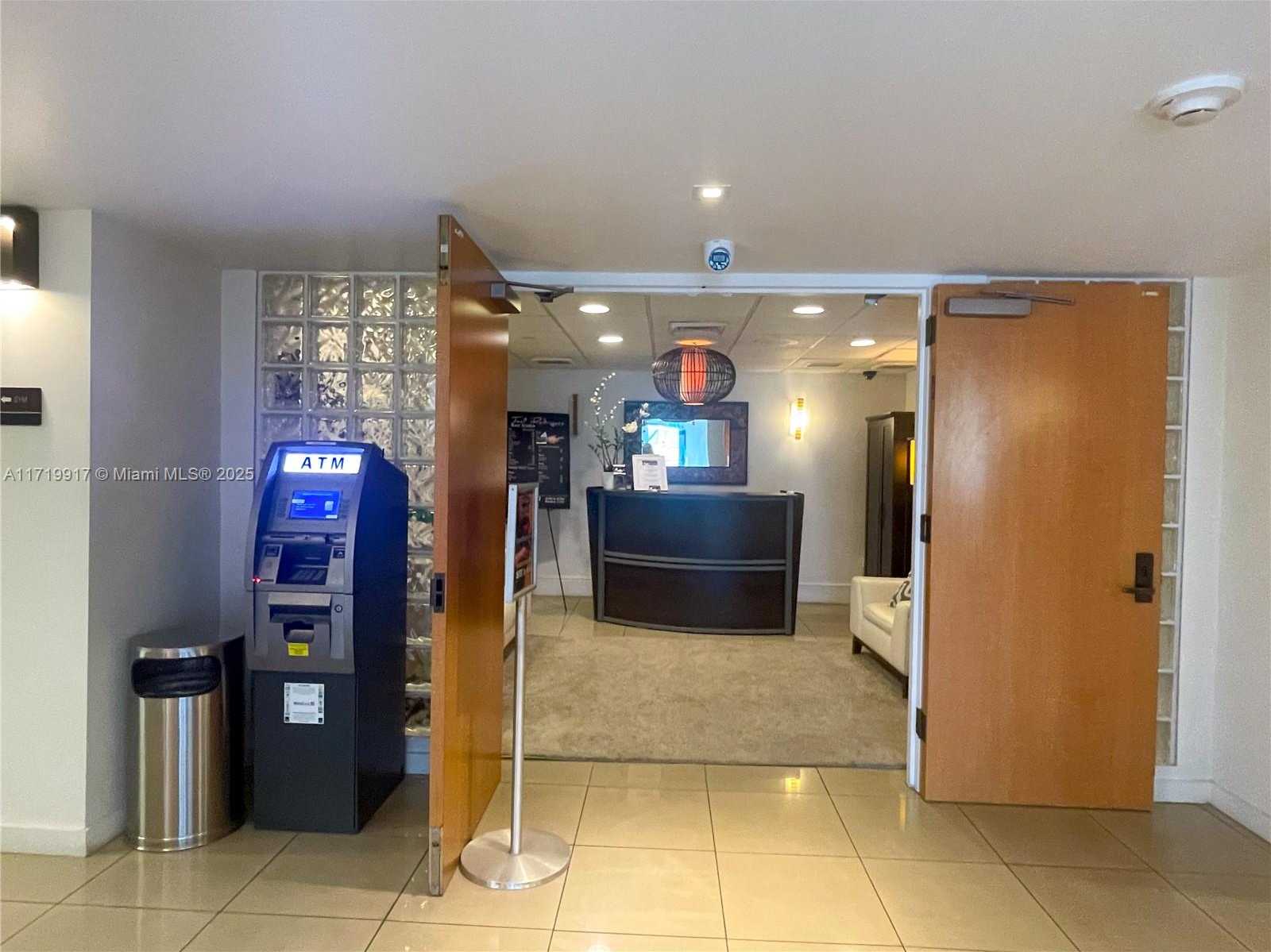 Small Image of 650 WEST AVE #1811, Miami Beach Number 58