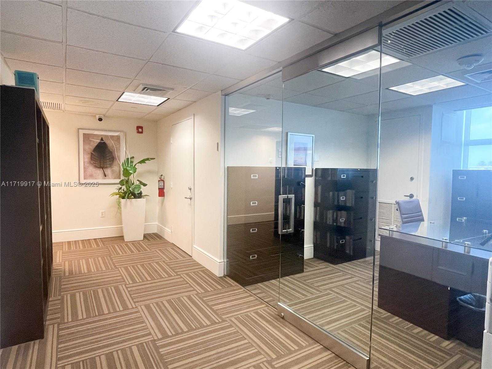 Small Image of 650 WEST AVE #1811, Miami Beach Number 62