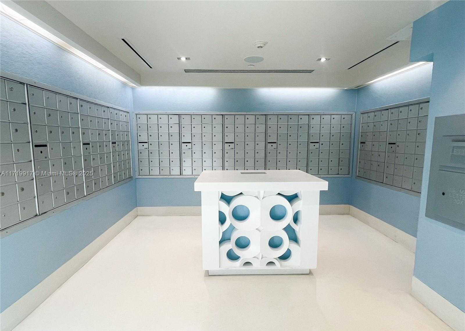 Small Image of 650 WEST AVE #1811, Miami Beach Number 63