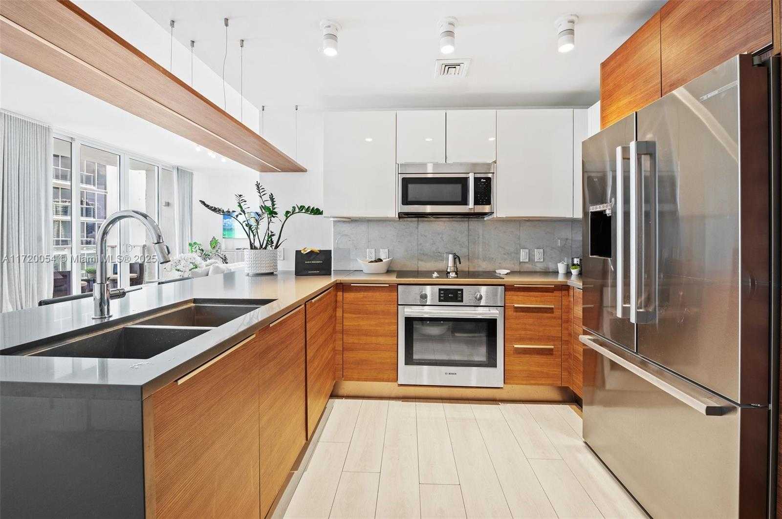 Small Image of 601 NORTH EAST 27TH ST #1402, Miami Number 17