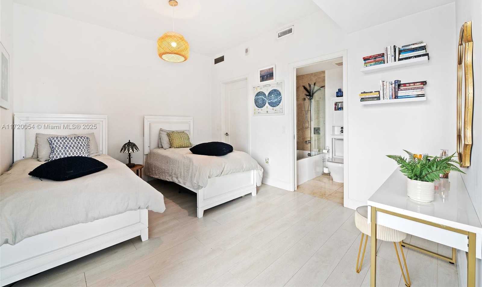 Small Image of 601 NORTH EAST 27TH ST #1402, Miami Number 19
