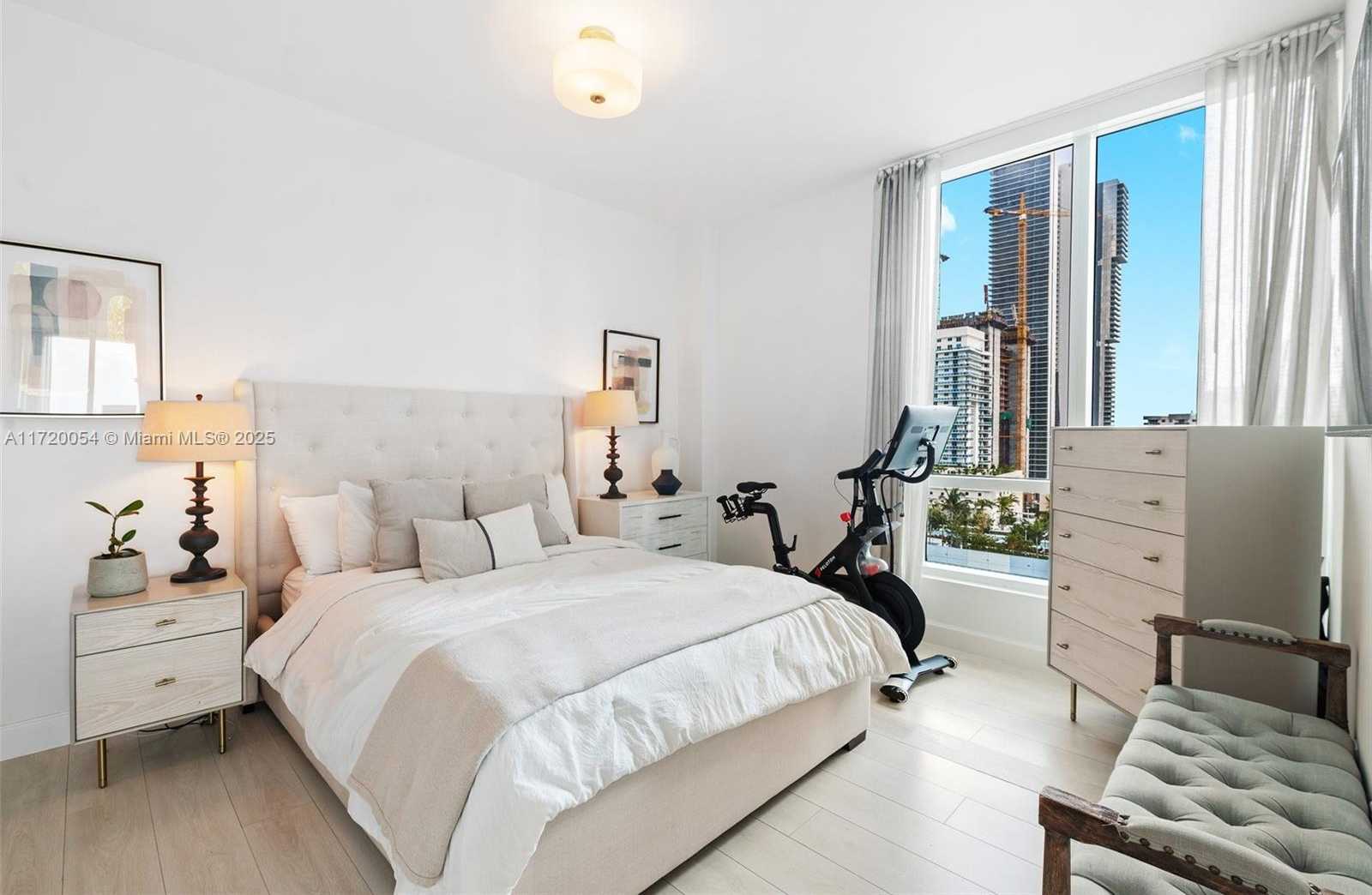 Small Image of 601 NORTH EAST 27TH ST #1402, Miami Number 22