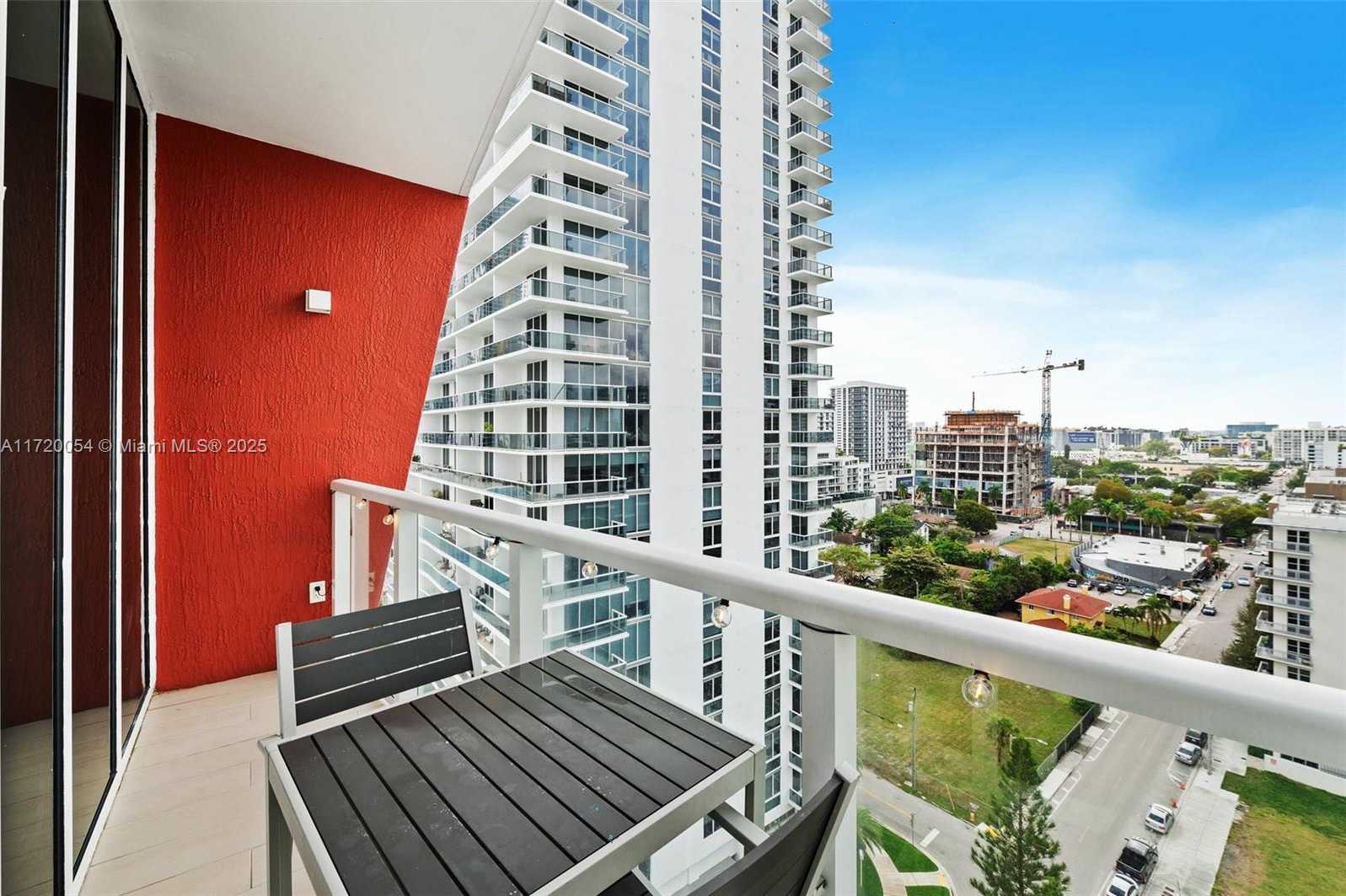 Small Image of 601 NORTH EAST 27TH ST #1402, Miami Number 9
