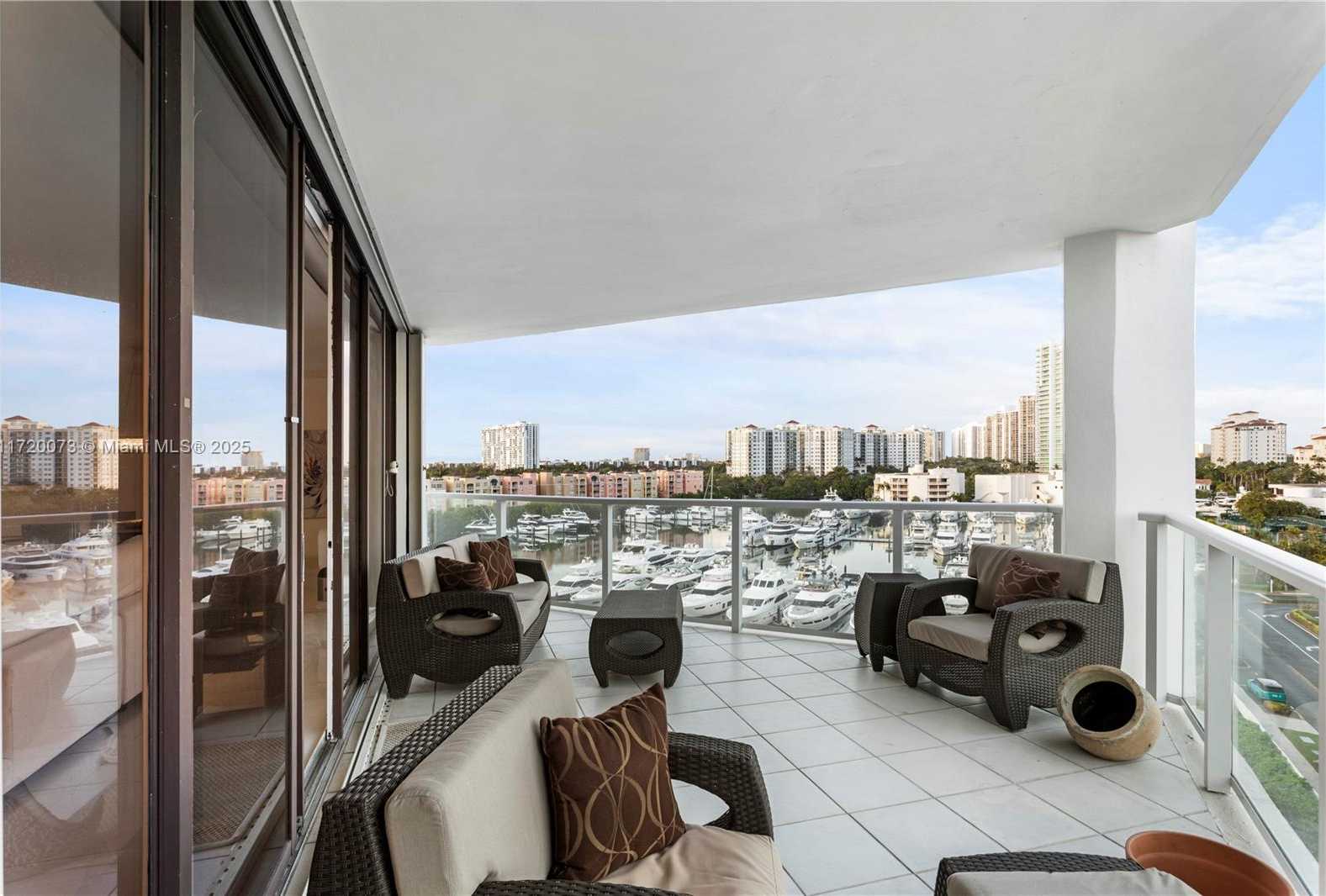 Small Image of 19500 TURNBERRY WAY #7A, Aventura Number 10