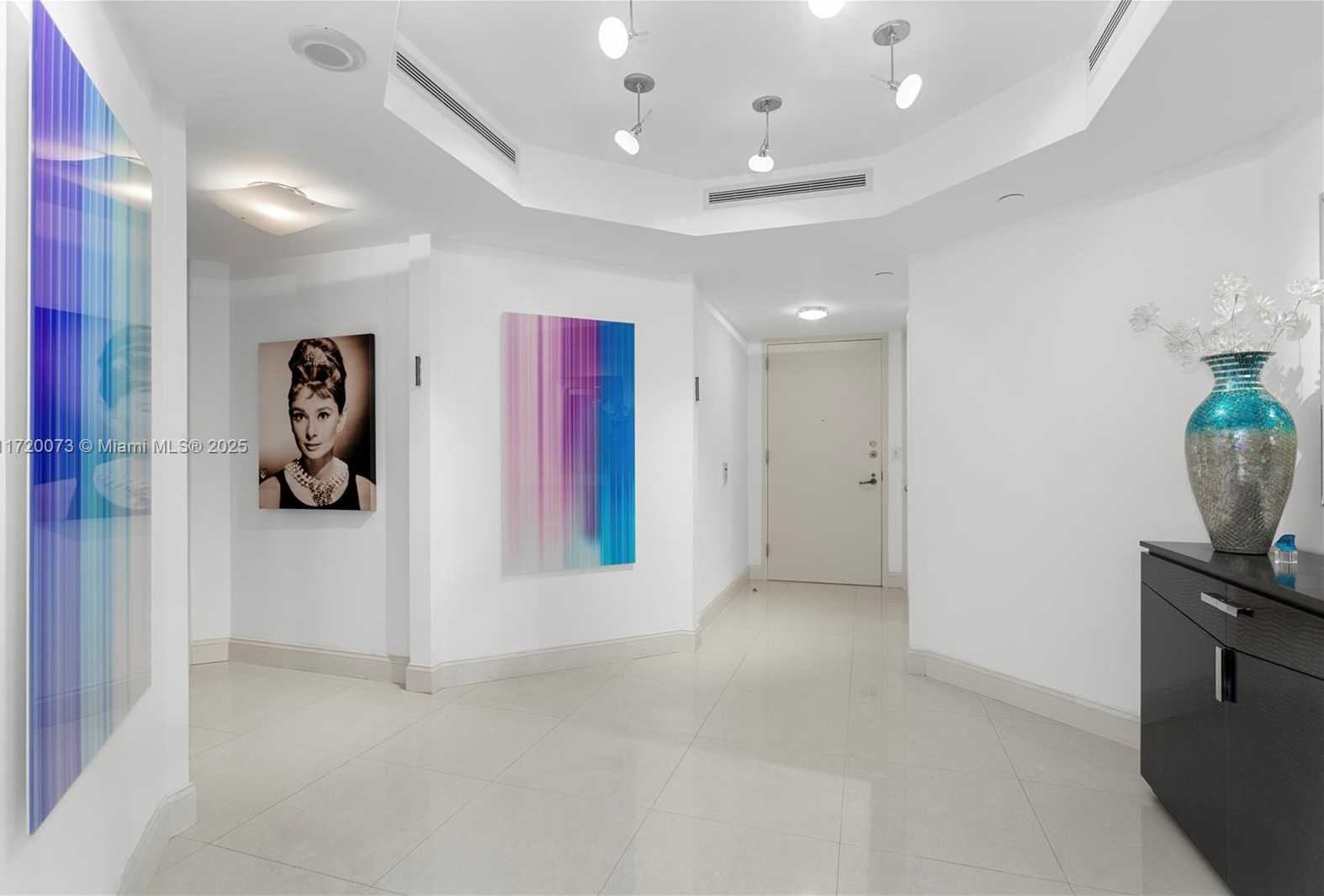 Small Image of 19500 TURNBERRY WAY #7A, Aventura Number 18