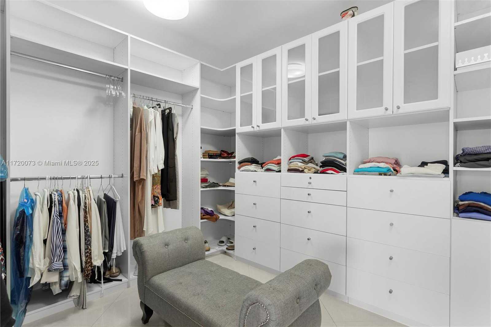 Small Image of 19500 TURNBERRY WAY #7A, Aventura Number 23