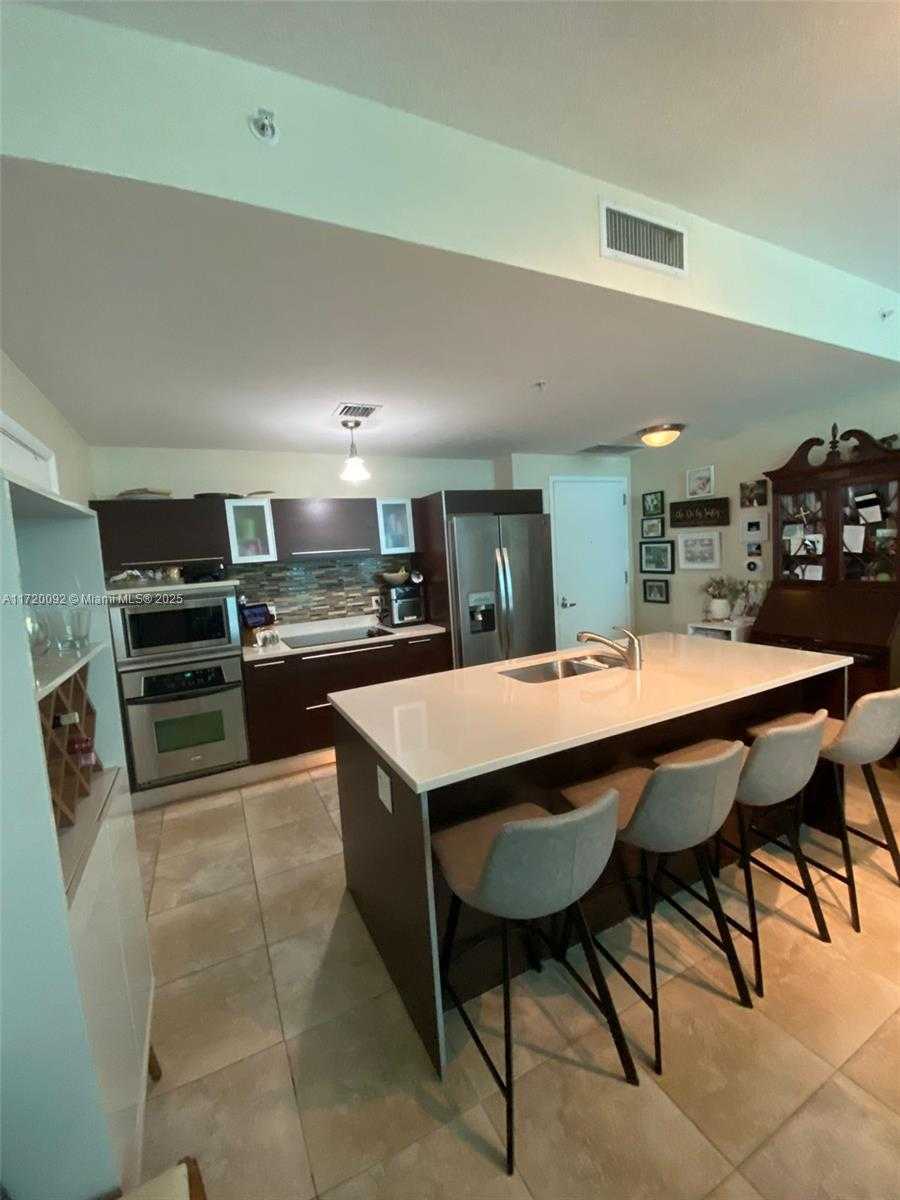 Small Image of 1900 NORTH BAYSHORE DR #3617, Miami Number 10