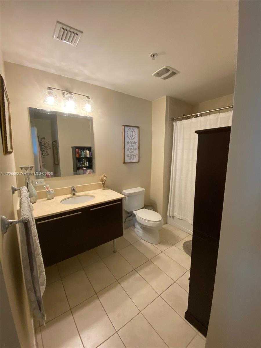 Small Image of 1900 NORTH BAYSHORE DR #3617, Miami Number 12