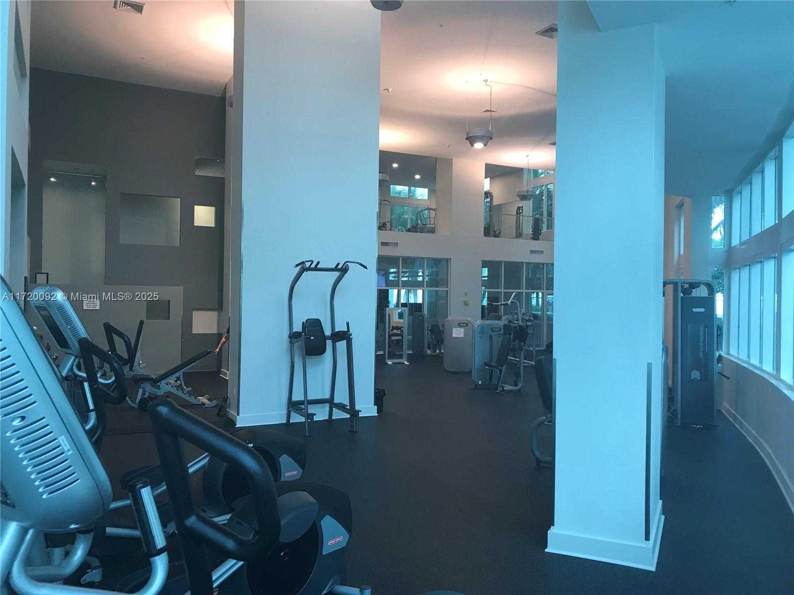 Small Image of 1900 NORTH BAYSHORE DR #3617, Miami Number 15