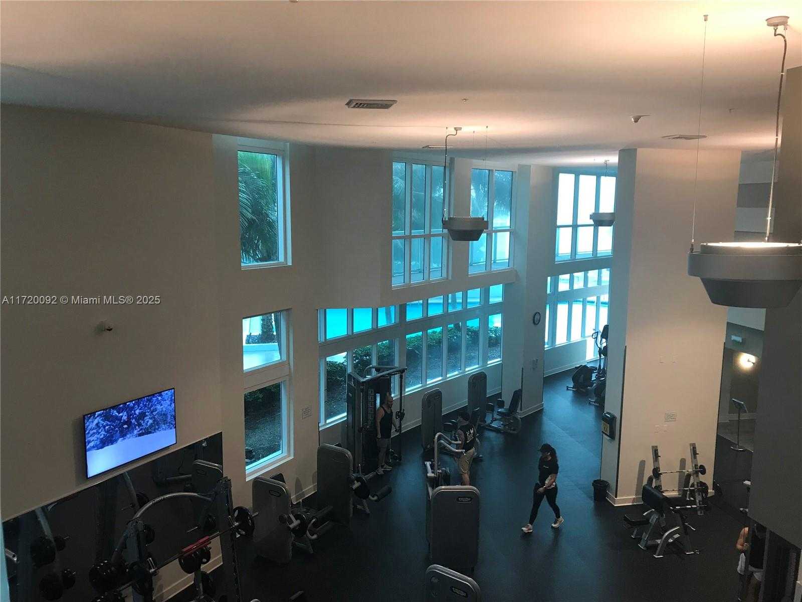 Small Image of 1900 NORTH BAYSHORE DR #3617, Miami Number 26