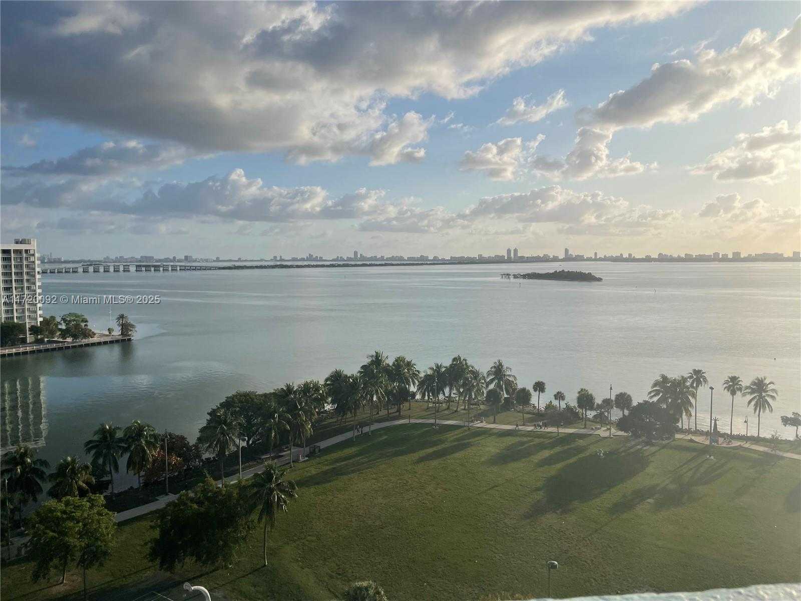 Small Image of 1900 NORTH BAYSHORE DR #3617, Miami Number 3