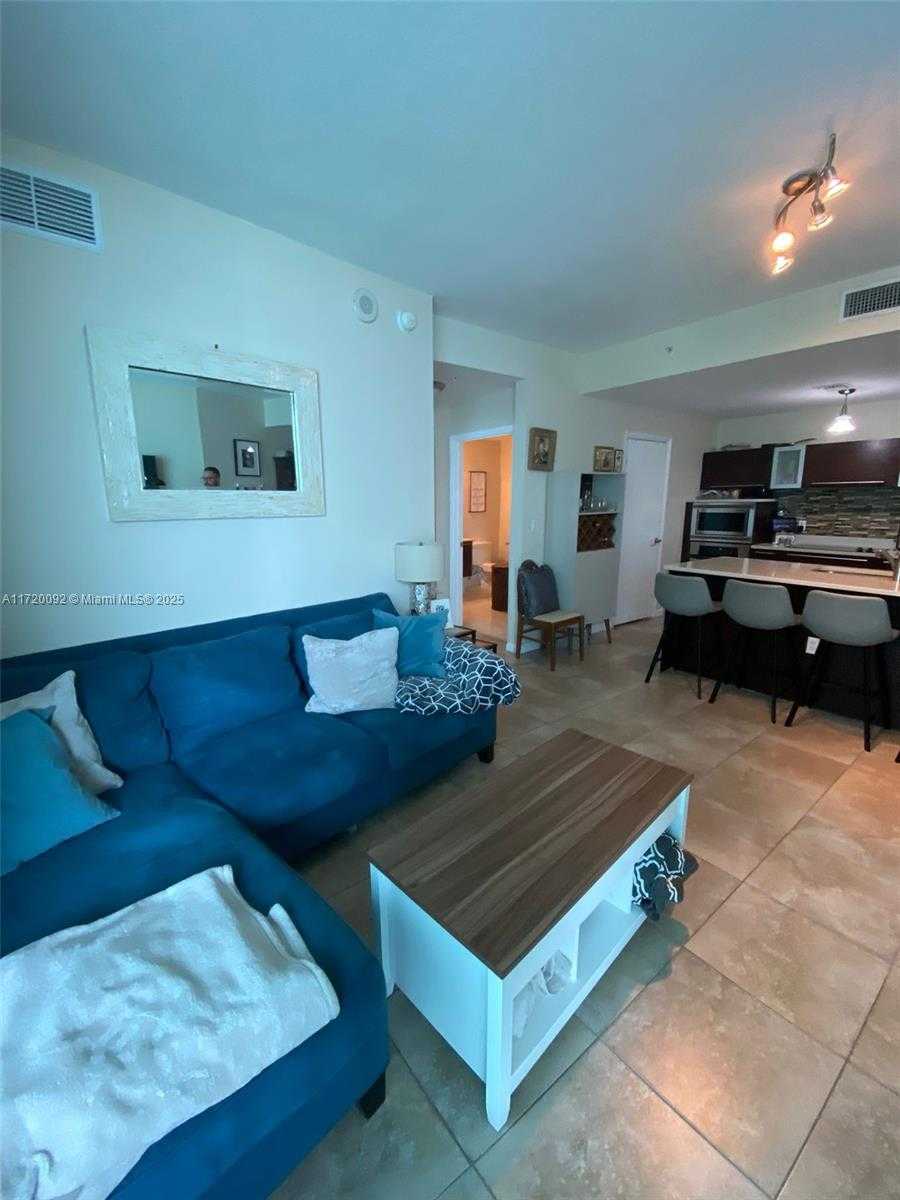 Small Image of 1900 NORTH BAYSHORE DR #3617, Miami Number 7