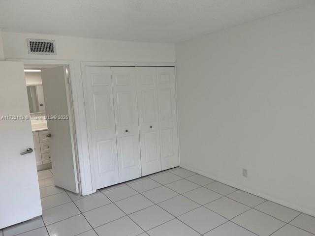 Small Image of 301 RACQUET CLUB RD #201, Weston Number 10