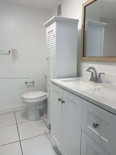 Small Image of 301 RACQUET CLUB RD #201, Weston Number 9
