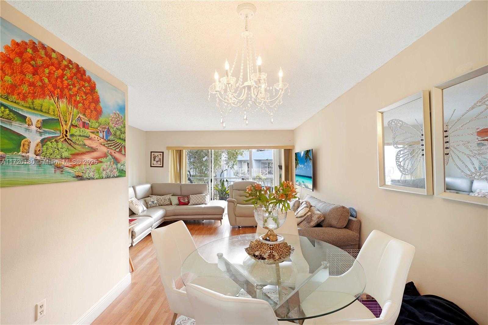 Small Image of 9365 FONTAINEBLEAU BLVD #E207, Miami Number 17