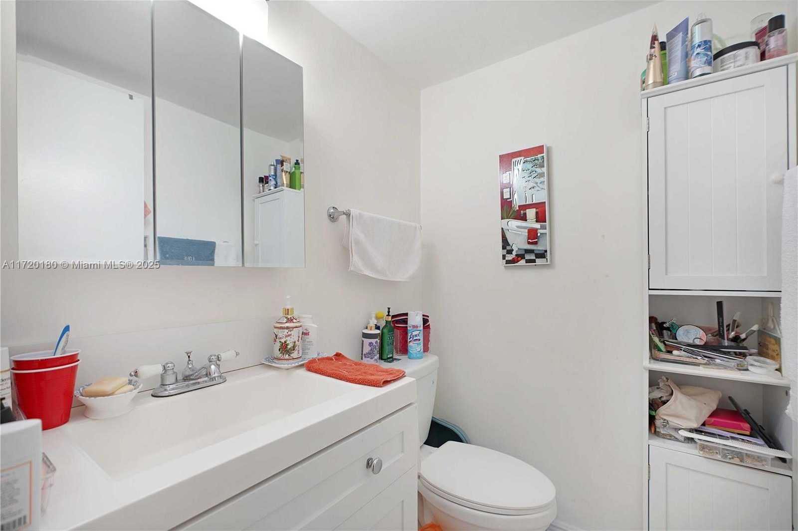 Small Image of 9365 FONTAINEBLEAU BLVD #E207, Miami Number 27