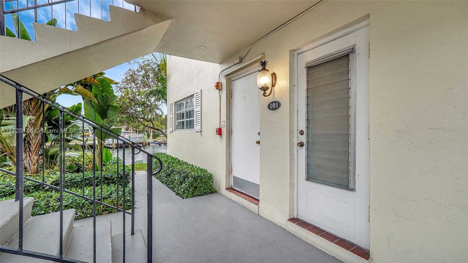 Small Image of 450 PARADISE ISLE BLVD #101, Hallandale Beach Number 21