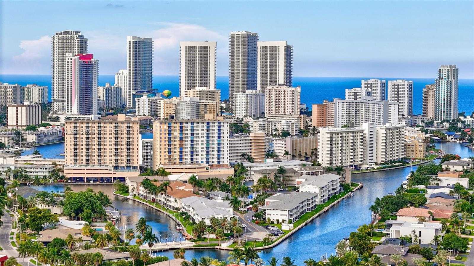 Small Image of 450 PARADISE ISLE BLVD #101, Hallandale Beach Number 27